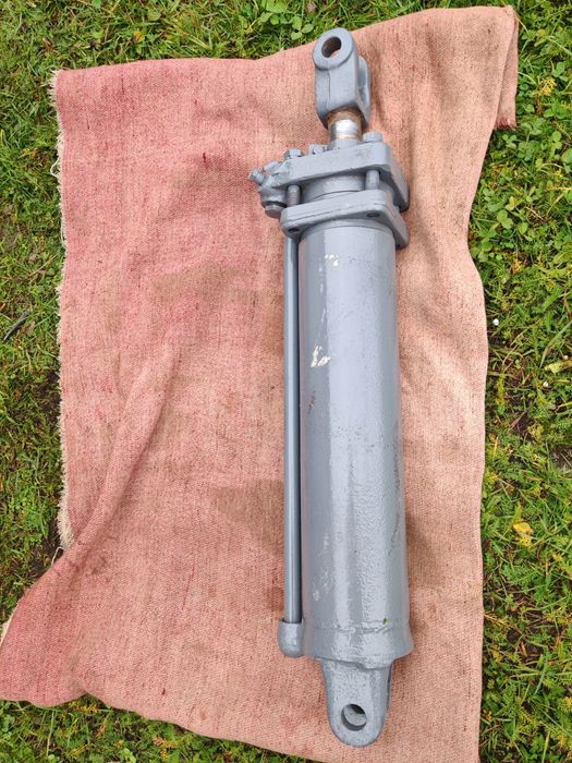 Циліндр гідравлічний