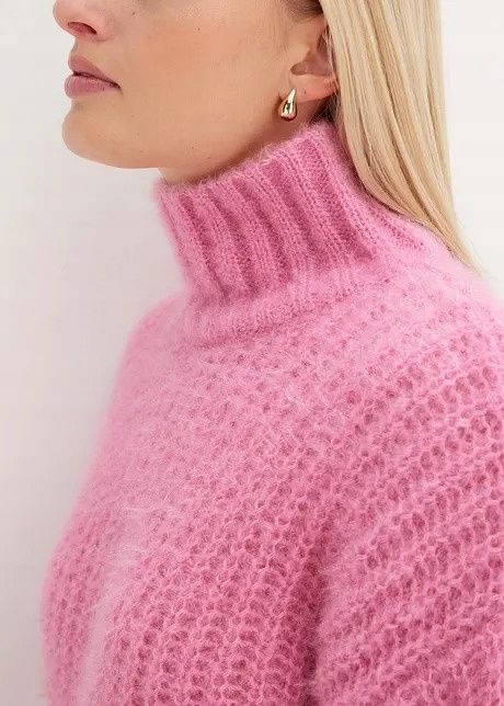 B.P.C gruby sweter różowy z golfem r.52/54