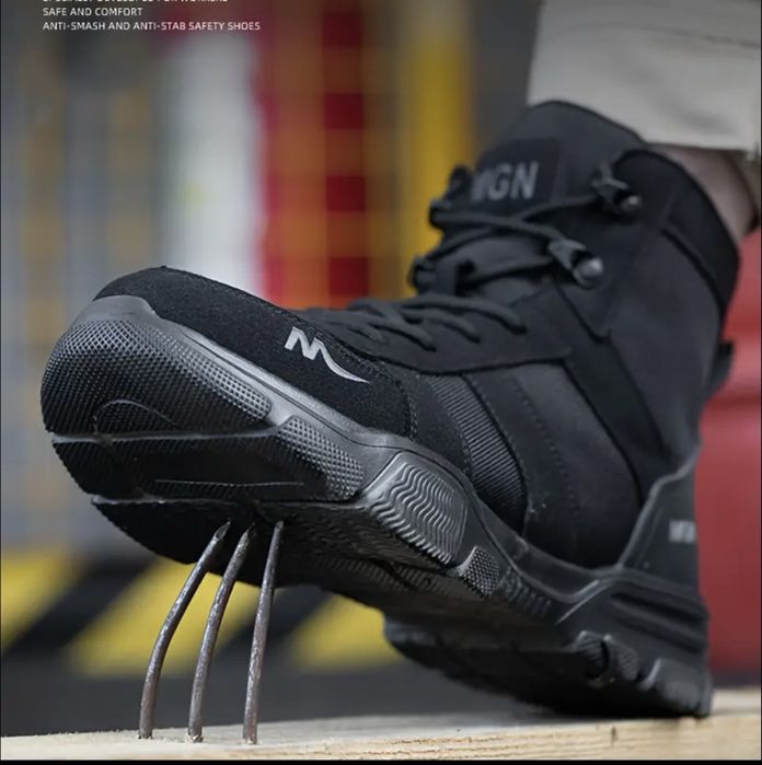 Защищенные ботинки для стройки походов