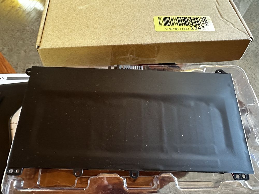 акумуляторна батарея HP HT03XL HSTNN-DB8R 41.9Wh