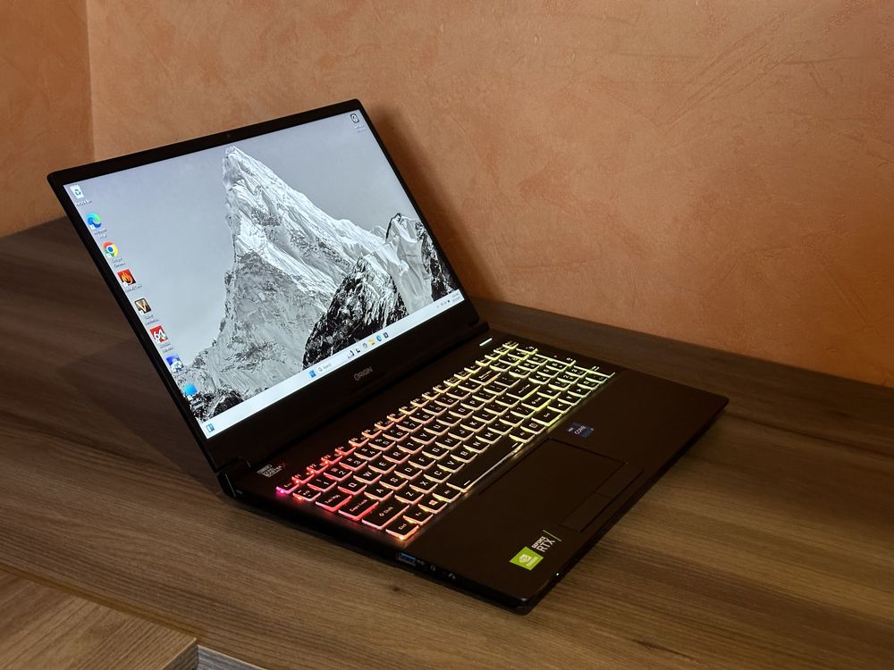 Ігровий нотбук (Core i7/RTX 2070/16GB DDR4/512SSD/15" FHD IPS 144hz)