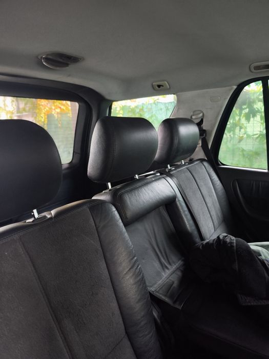 Мерседес Мл 270  2005