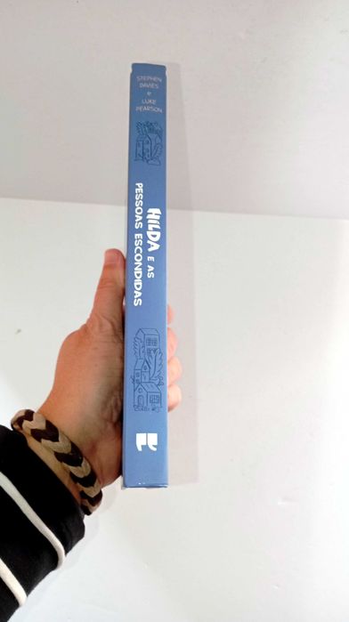 Hilda e as Pessoas escondidas