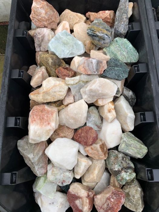 Dekoracyjne kruszywo ogrodowe frakcji 8/16 mm kamień ozdobny, kolorowy