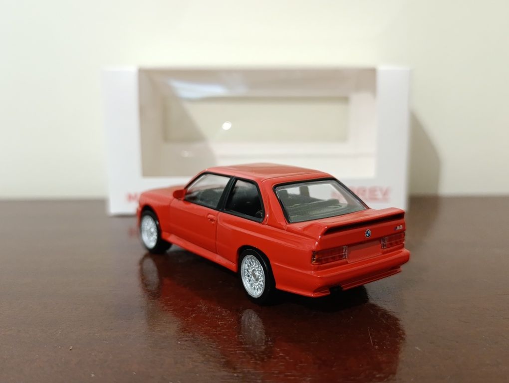 BMW M3  e30 1/43