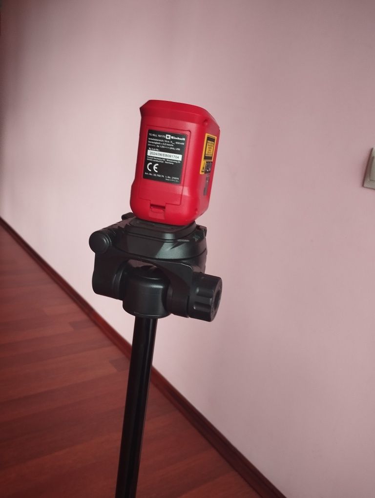 Нівелір Einhell  TC -kll 10/170 та ТЕ-LL 360