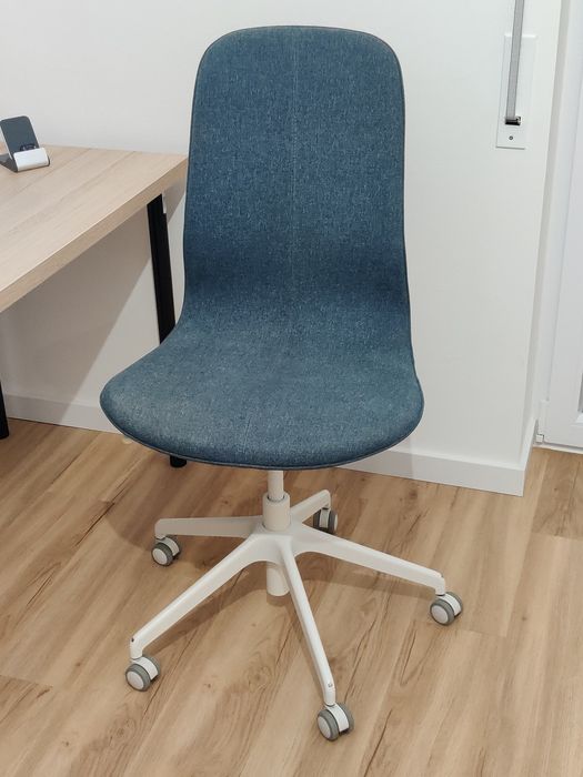 Cadeira em bom estado