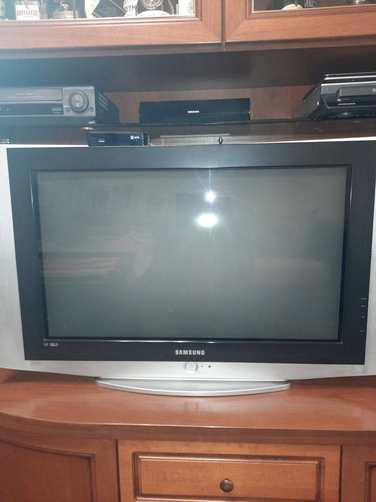 Продам телевизор Samsung WS32z30