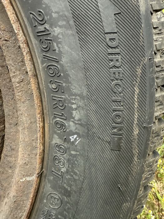Шини Lassa 215/65 R16 98T з дисками