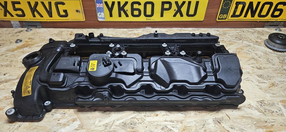 Клапанна кришка bmw n55b30
