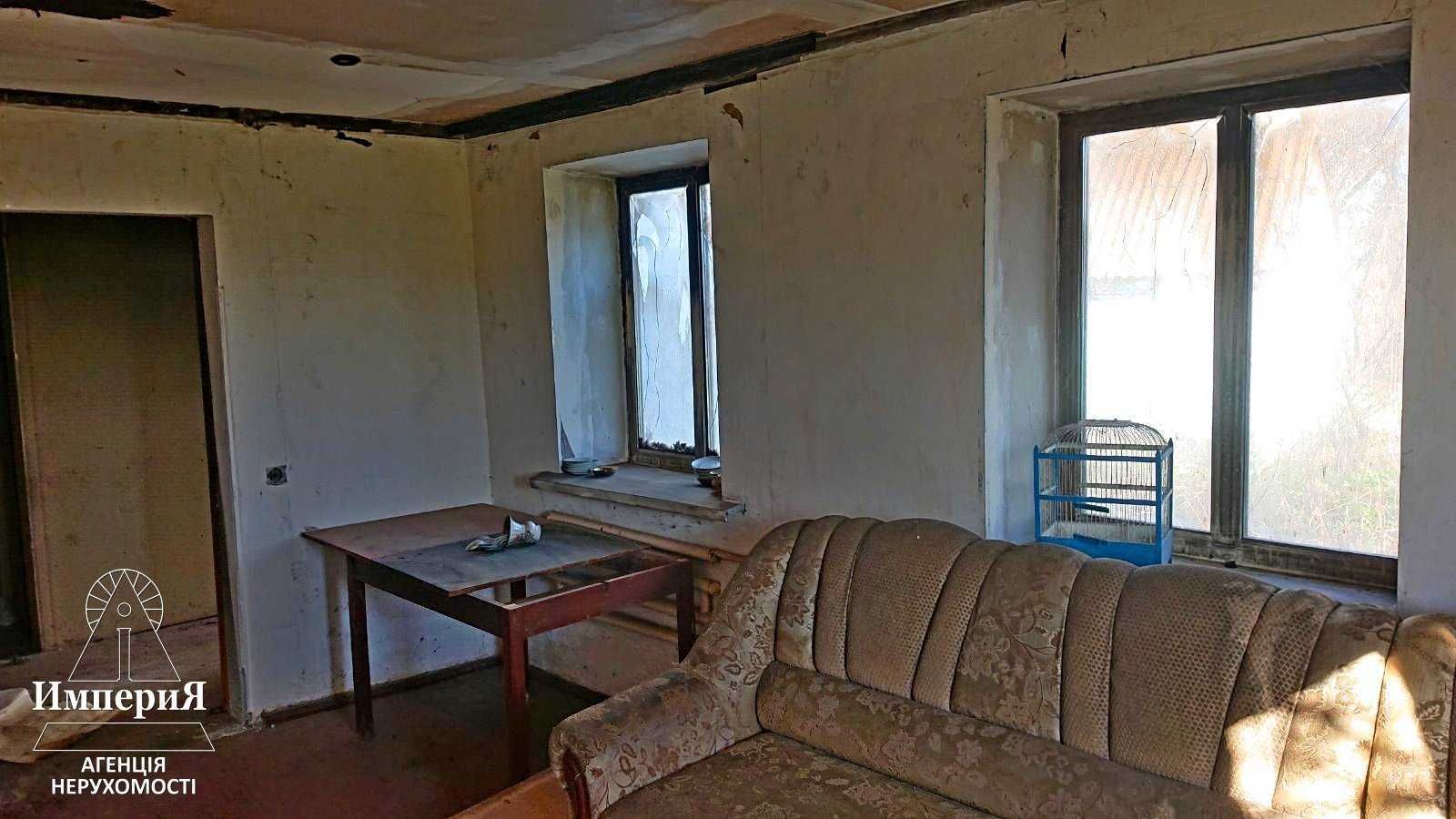 Будинок в селі Гостра Могила.Газ,світло,вода заведені.