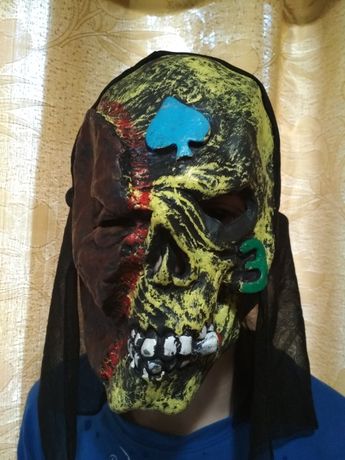 маска для Хэллоуина резиновая