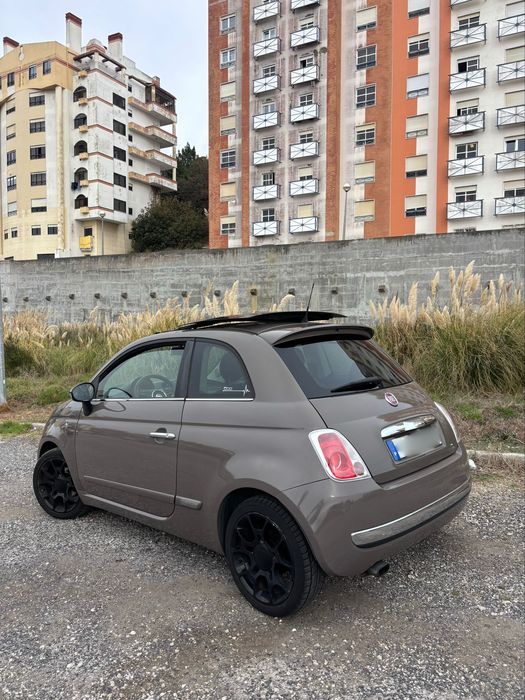 Fiat 500 com teto panorâmico