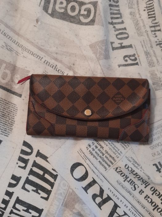 Carteira Louis Vuitton pouco usada