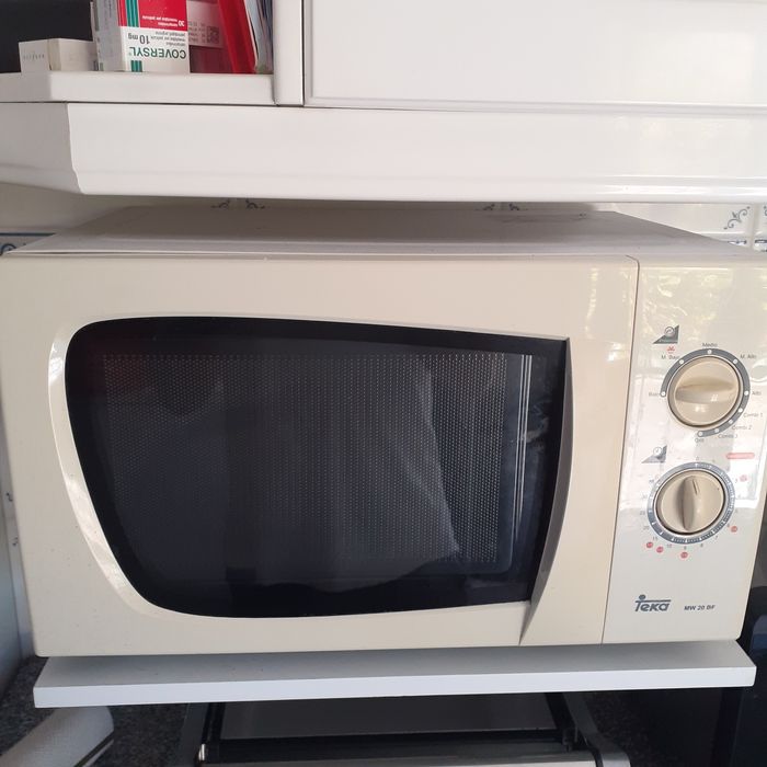 Micro 0ndas Marca Teja MW 20 Bf.Usado.