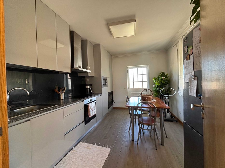 Vende-se Moradia T3+ Arouca