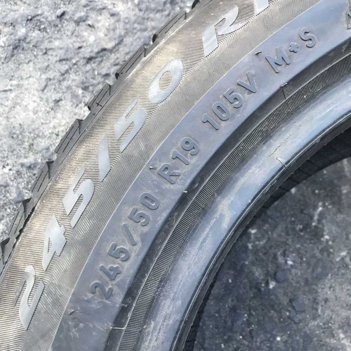 Шини Pirelli Sottozero 3 RFT 245/50R19 Комплект Зимові Б/у Оригінал