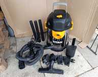 Odkurzacz przemysłowy Titan TTB775VAC 1400W zbiornik 20L