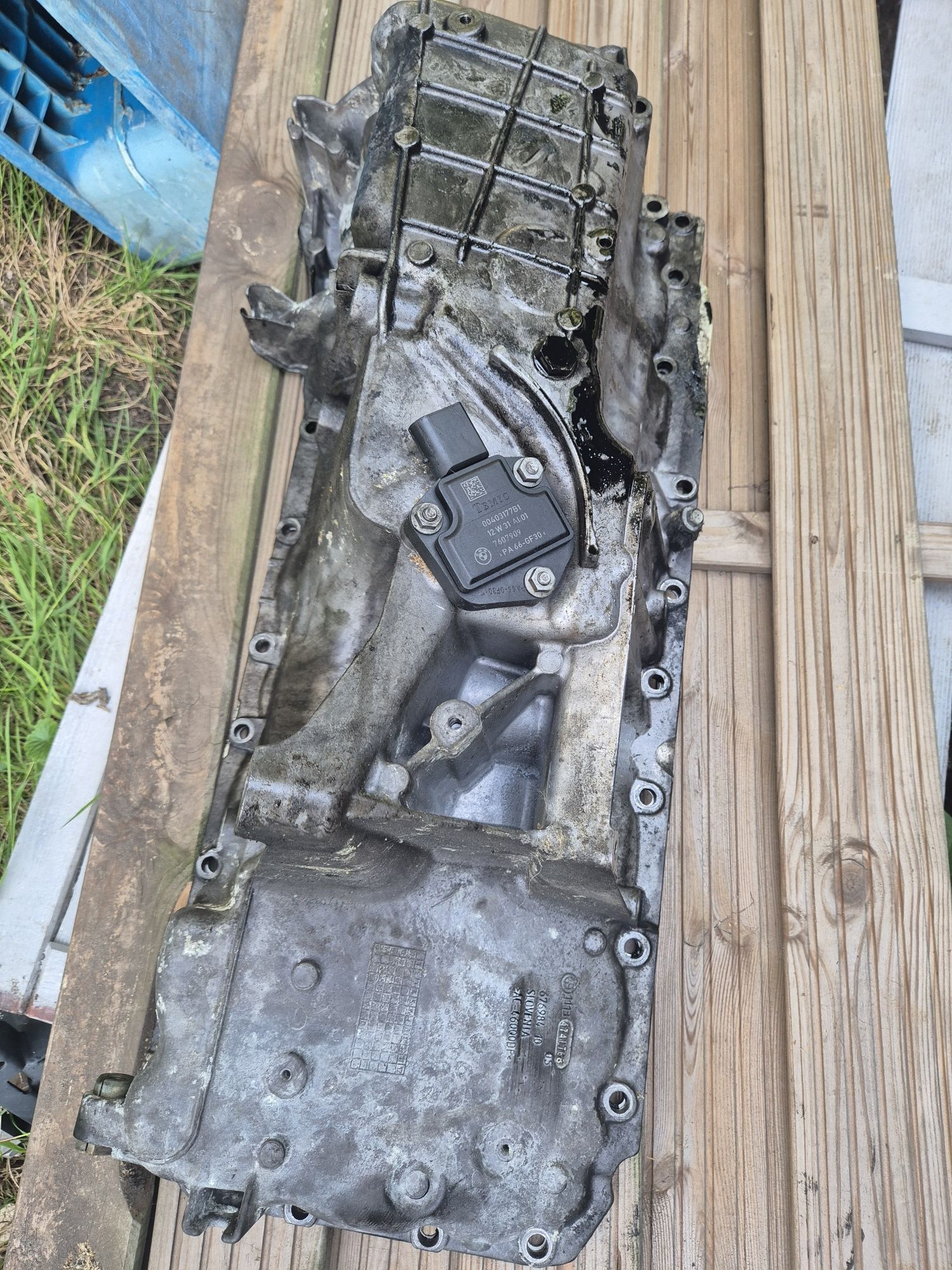 Maska oleju olejowa Bmw F10 F11 F15 F16 N57D30C M550 381km