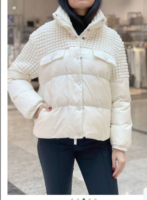 Жіночий пуховик Vicolo