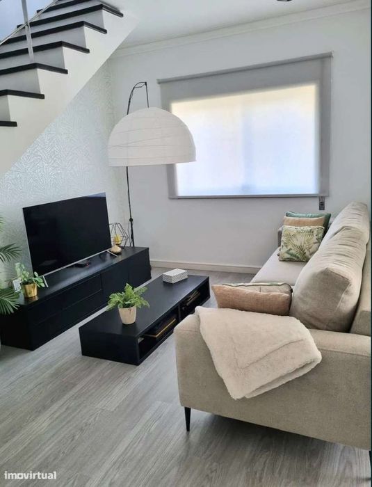 Apartamento T2 Duplex Braga Negociável