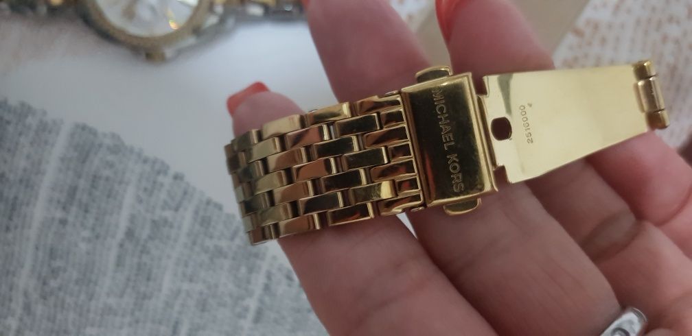 Relogio Michael kors modelo Darci 3191 dourado