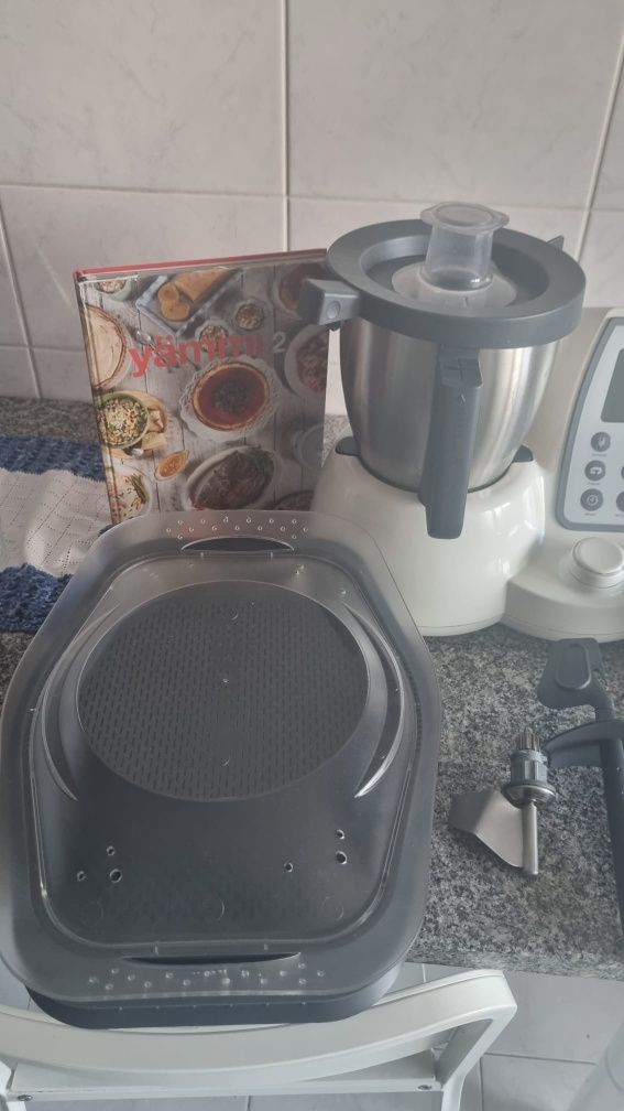 Yammi 2 estragada não veda direito