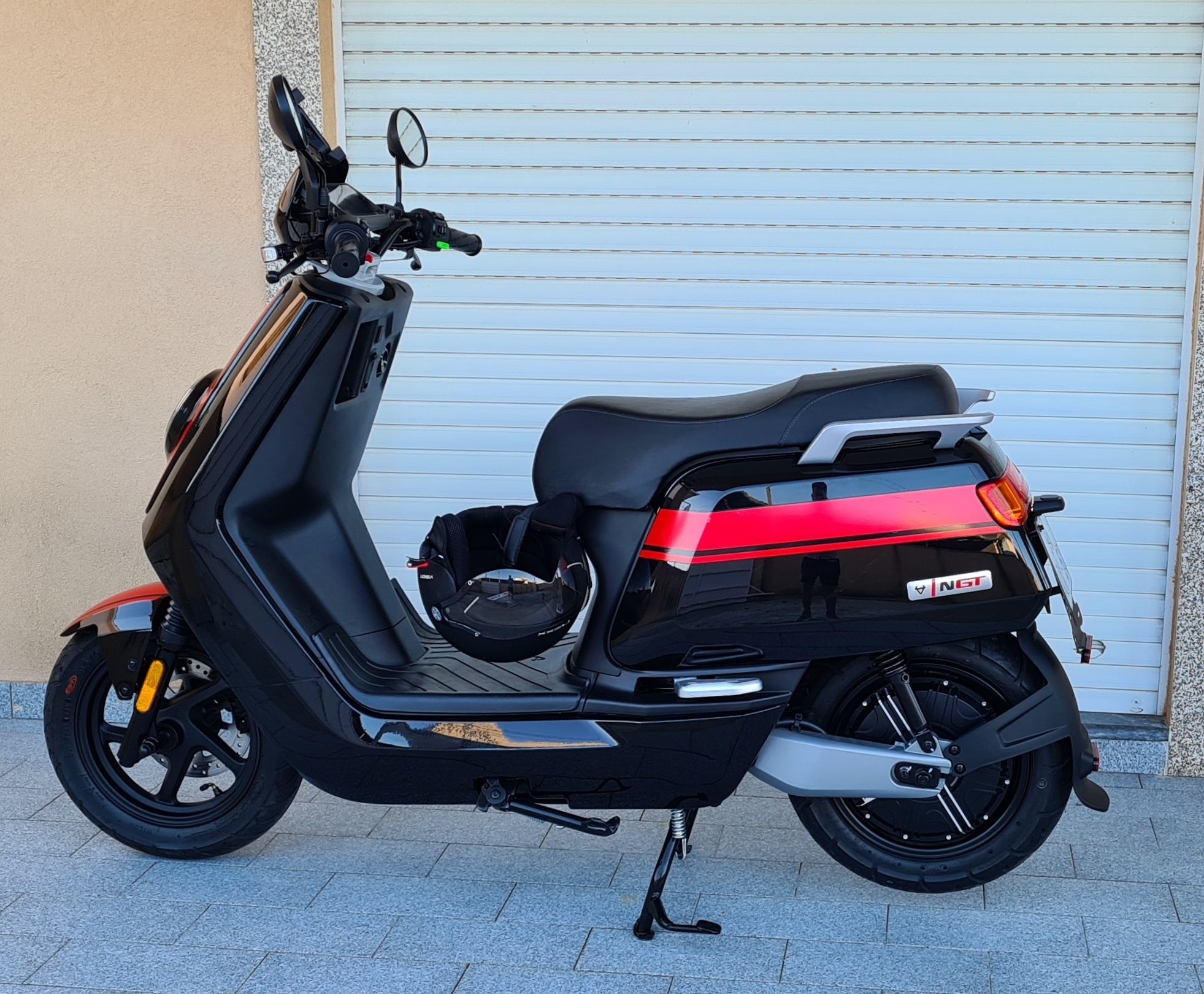 Niu NPro Gt apenas 1400 klms
