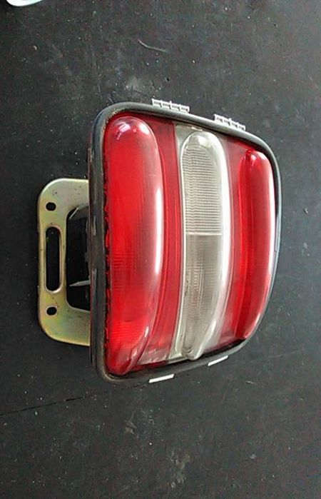 Farolim direito FIAT Brava (182_)