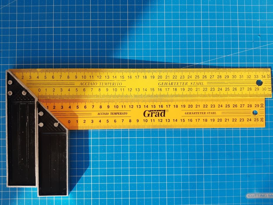 Кутник Тесляра Угольник Металлический  Универсальный 30см, 35 см
