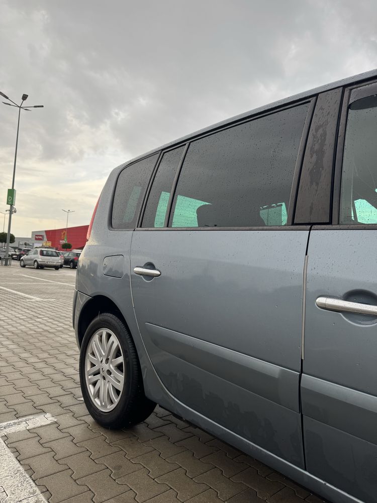 Renault Espace IV Initiale Paris 2.0T LPG