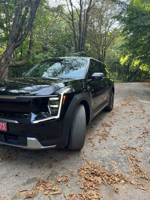 Kia EV9 електромобіль