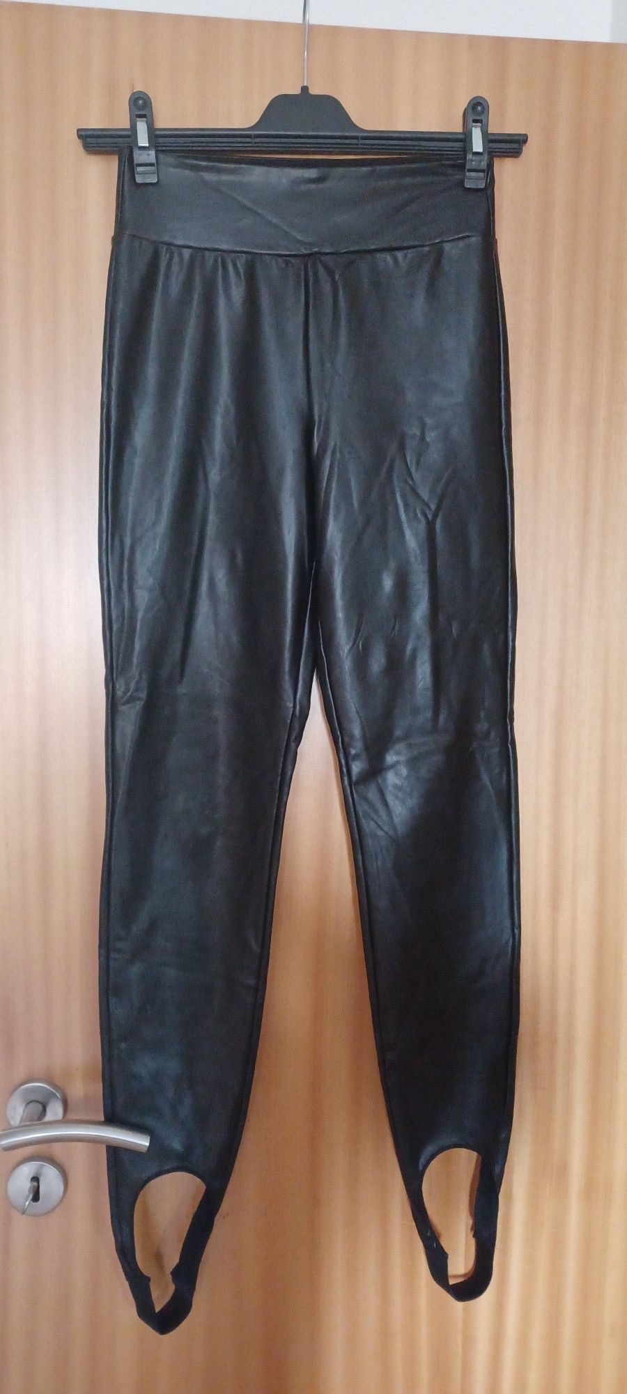 Calças estilo cabedal Bershka
