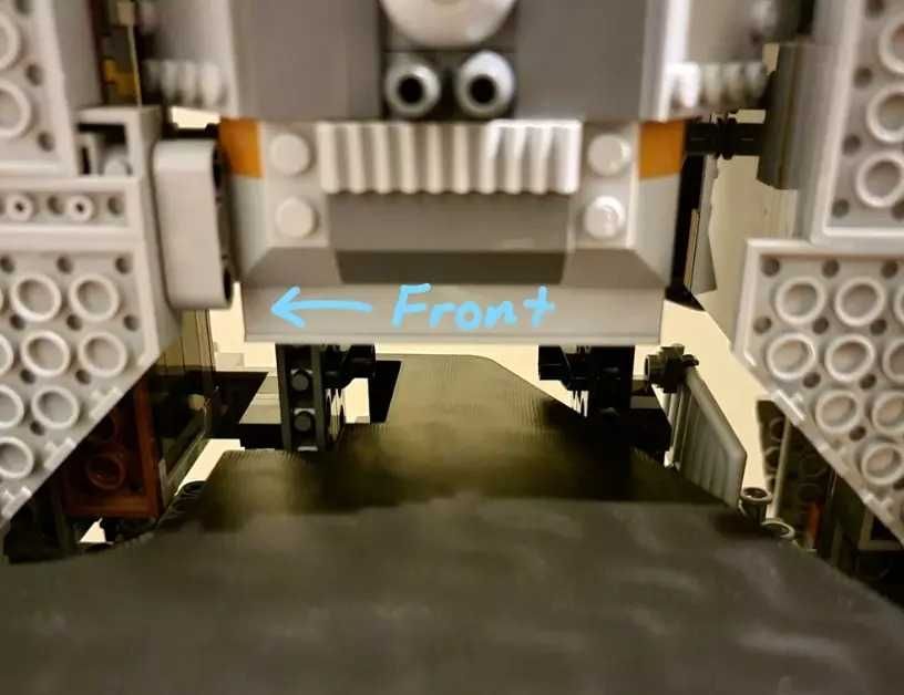 Uchwyt ścienny dla Lego Millennium Falcon 75192