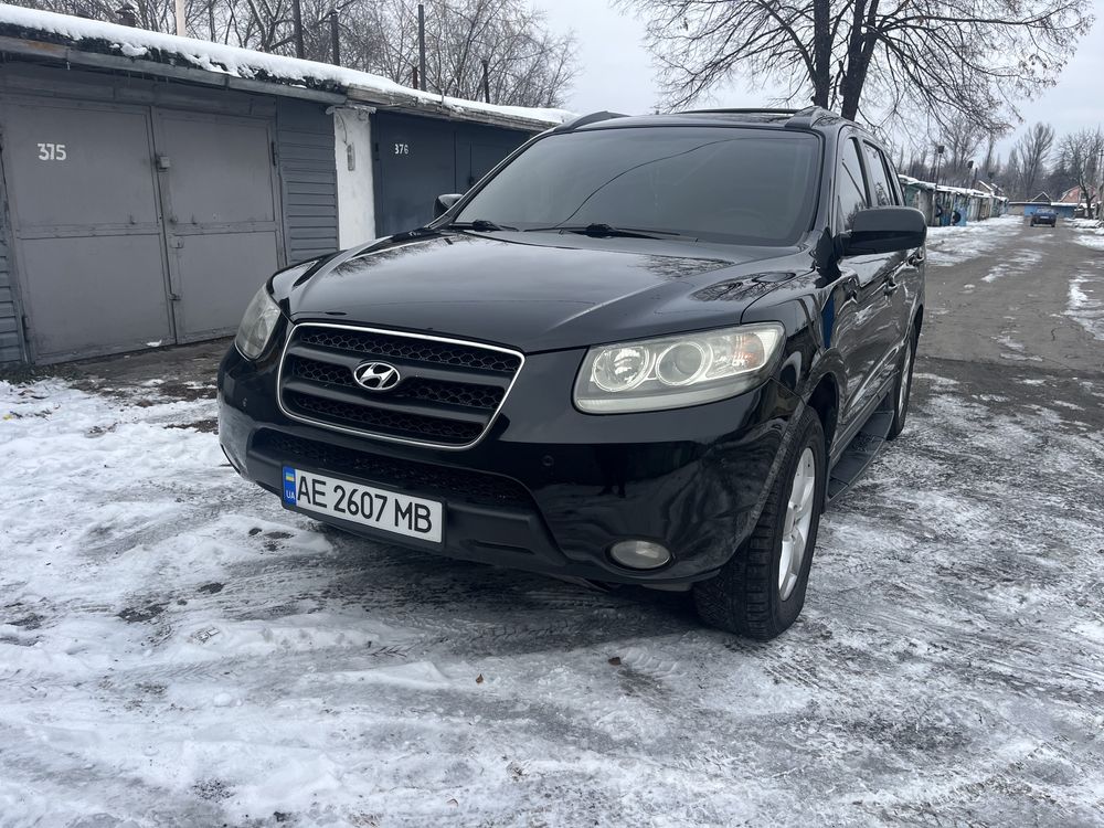 Продам автомобиль  Hyundai santa fe 2.7