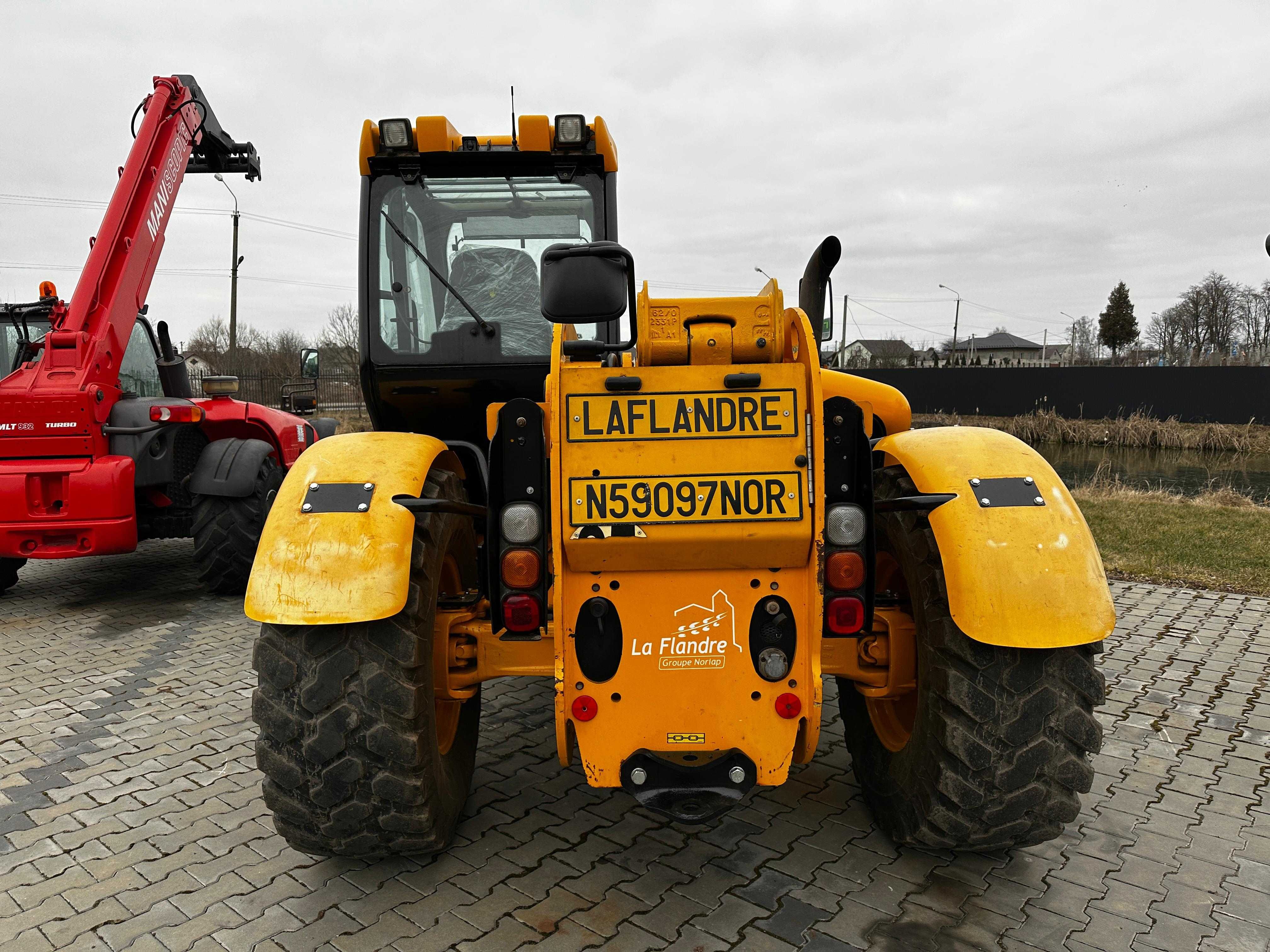 Телескопічний навантажувач (навантажувач) JCB 530 2004 року GA