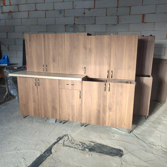 Нова кухня у зібраному вигляді