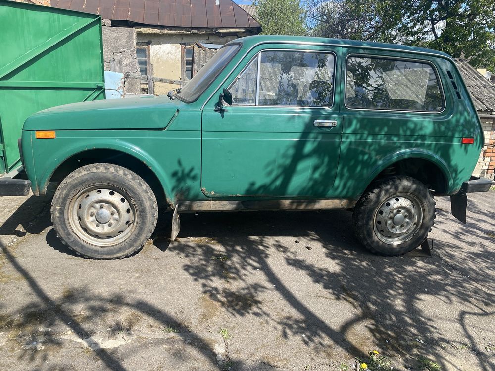 Продам ниву ваз 2121