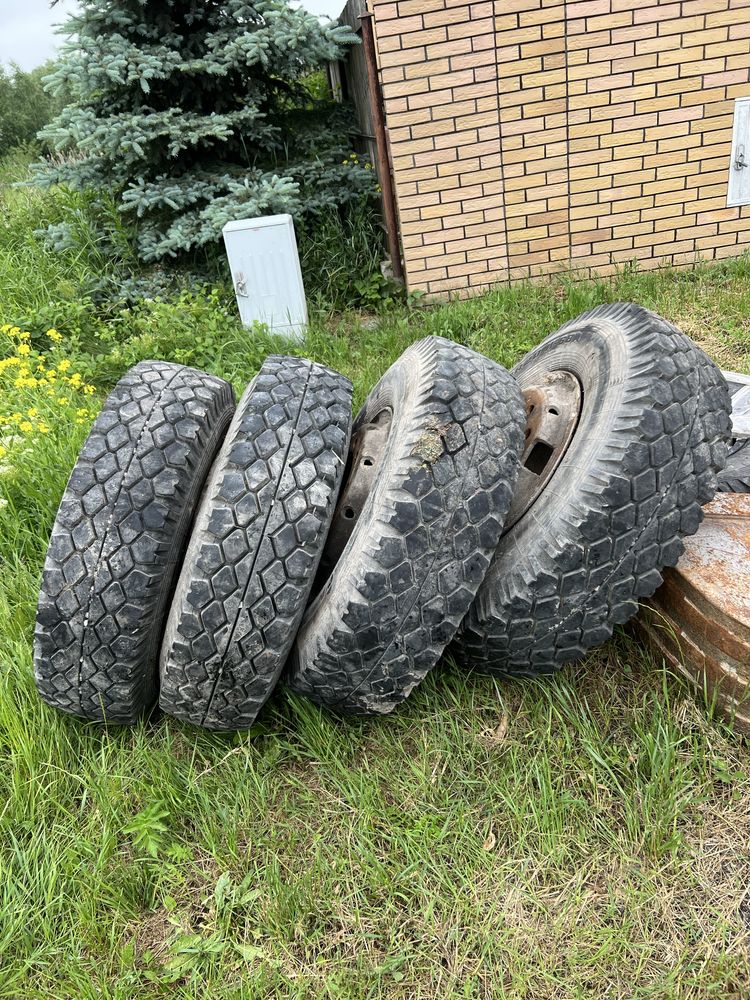 Koła opony 11.00 R20 5 sztuk kompletne napompowane