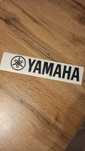Naklejka czarna 25x5,5 cm z logo YAMAHA na naciąg perkusyjny