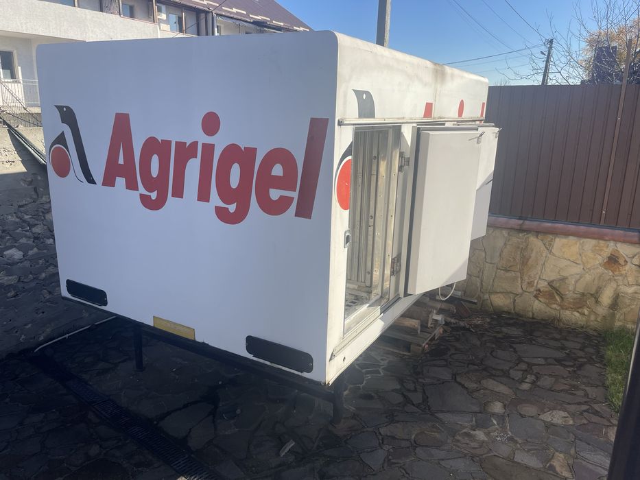 Морозильна будка (рефрижератор) (на автомобіль або стаціонарно)