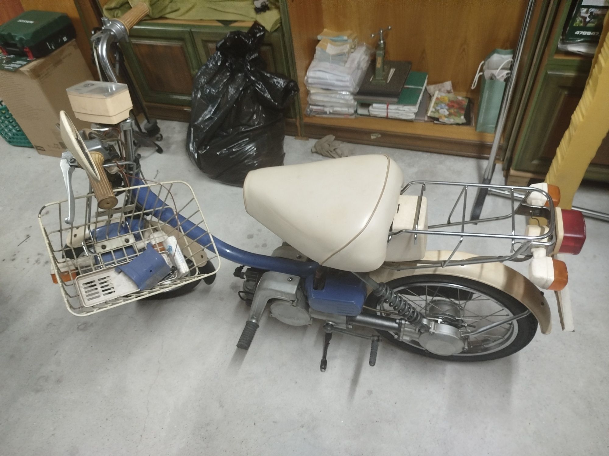 Coleção de motos antigas Suzuki & Yamaha – vários modelos à venda