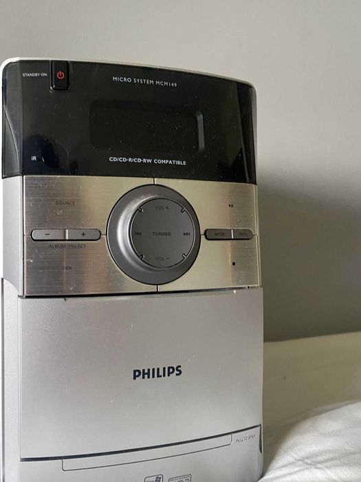 Leitor de CD e colunas Philips