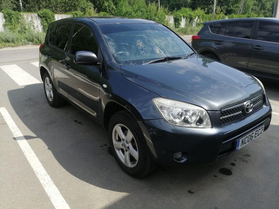 Тайота Раф 4 2.0 газ/бензин