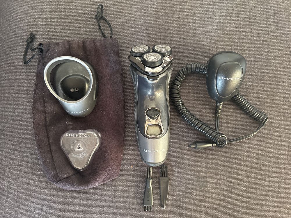Golarka / maszynka do golenia REMINGTON R7130 TITANIUM360 Flex & Pivot