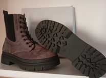 Botas Novas Cinza 38