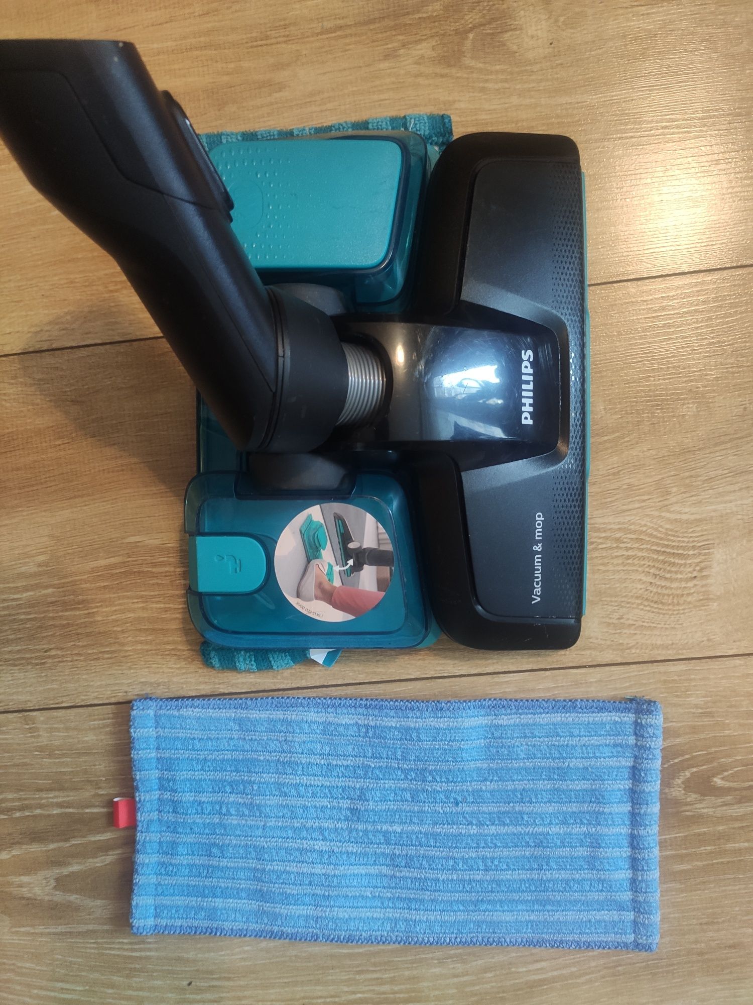 Philips -- nasadka szczotka mopujaca -- vacuum & mop