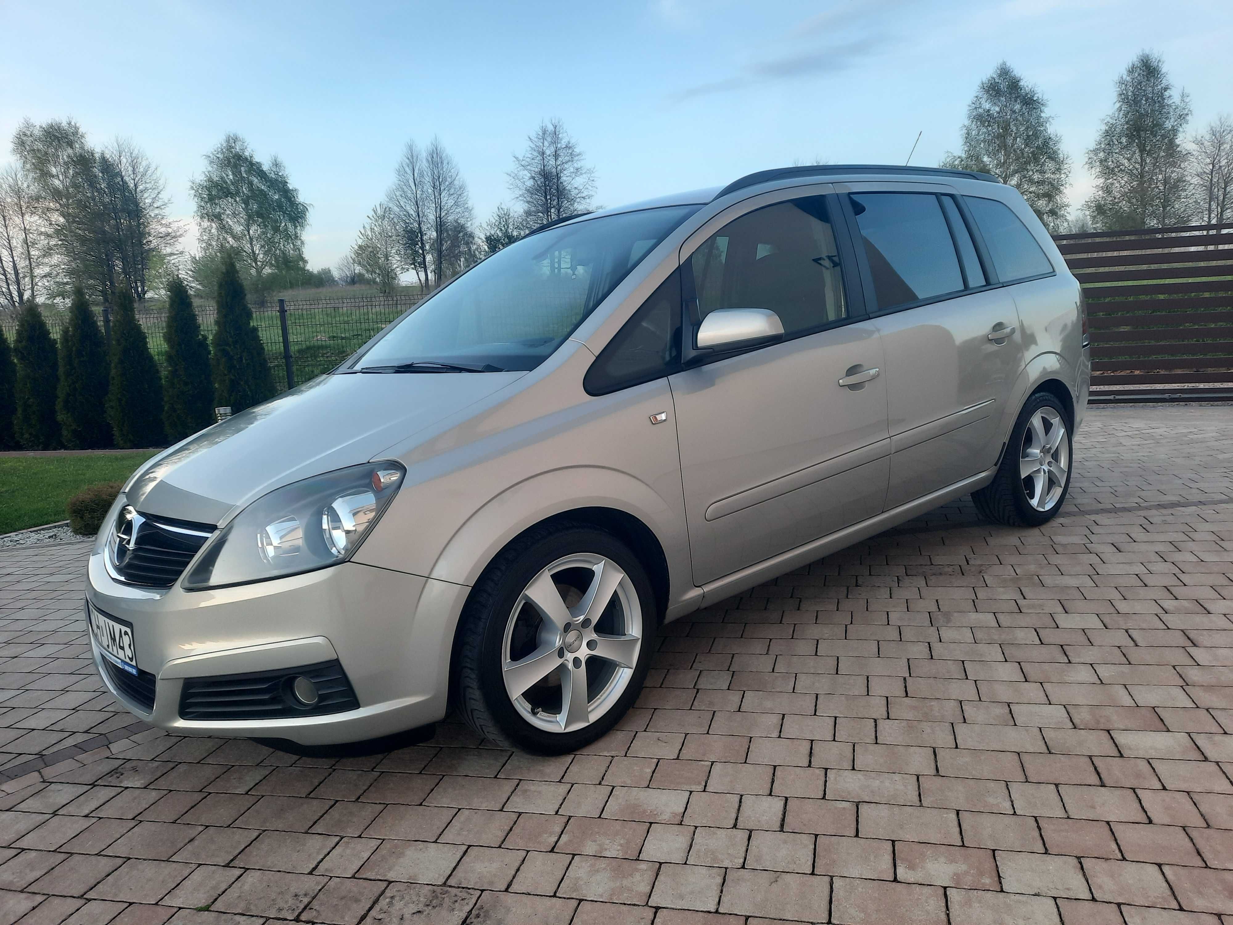 Opel Zafira 1.8 Benzyna - Prywatne - bardzo zadbany!