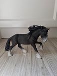 Koń firmy Schleich, ogier rasy Shire