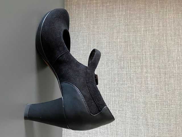 Sapatos clarcks chorus halo